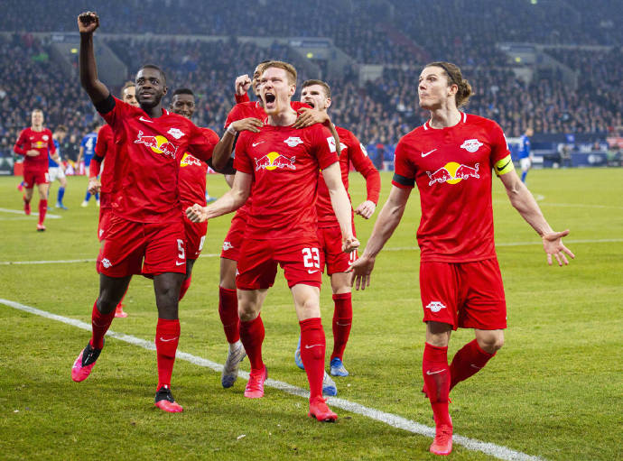  多特蒙德主场大胜波鸿紧追领头羊步伐